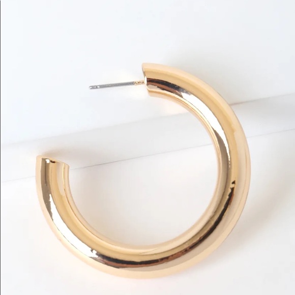 Katelyn Chunky Gold 1.5" Hoop Earrings - Picture 4 of 5